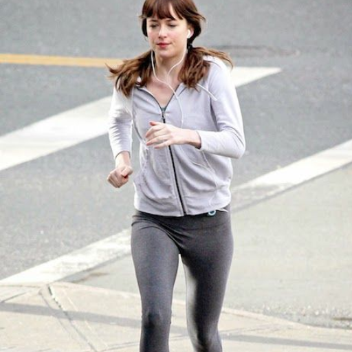The Diet and Exercise Plan Behind Dakota Johnson’s Weight Loss